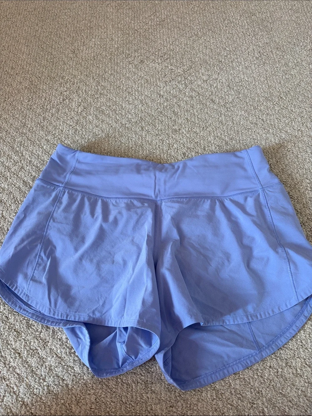Lululemon high/medium rise lilac speed up shorts 4 inch length
